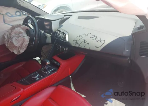 2017 Audi R8 5.2 V10 из США, поврежденный, VIN WUAEAAFX4H7902881